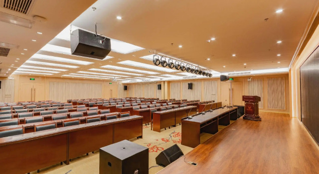Vienna International Hotel (Wuhan Huangpi Mulan Street Passenger Transport Center)