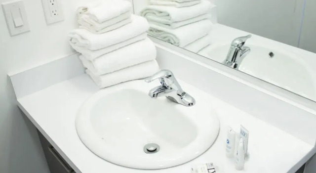 Номер Executive Bowmanville Marina Inn & Suites