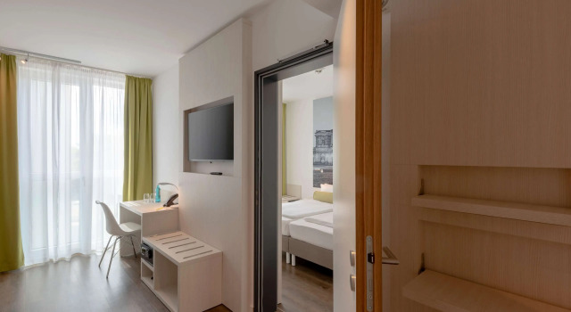 Super 8 by Wyndham Dresden