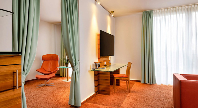 Двухместный люкс с балконом Schlosshotel Hellenstein