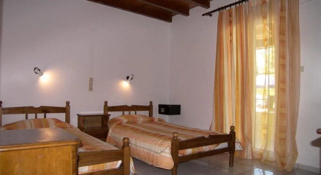 Helena Apartments & Villas