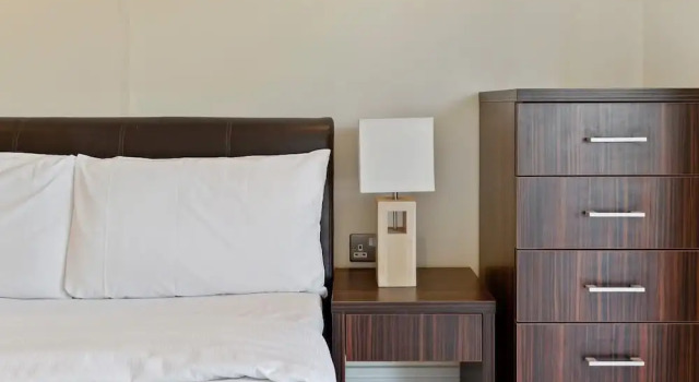 Stunning 2 Bed Apt W/balcony nr Islington, Забронировать Отель Отели Англии 3 звезды, 3*