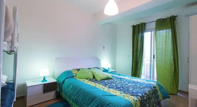 Semu A Mari B&B, Забронировать Отель «постель и завтрак» Отели Санта-Тереза-ди-Рива с завтраком, Завтраки
