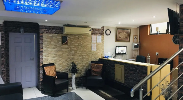 Al Hamra Hotel