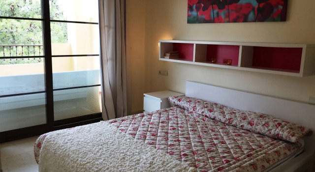 Delightful Apartment On The Costa Blanca With Pool And Sea Views, 100m