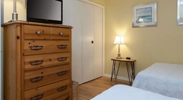 Gulf Shore Condo #317 - 2 Br condo by RedAwning, Varaa Huoneisto Destin Emerald Coast