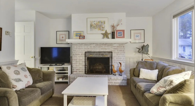 Just Beachy 644 Tingle Ave by Long & Foster