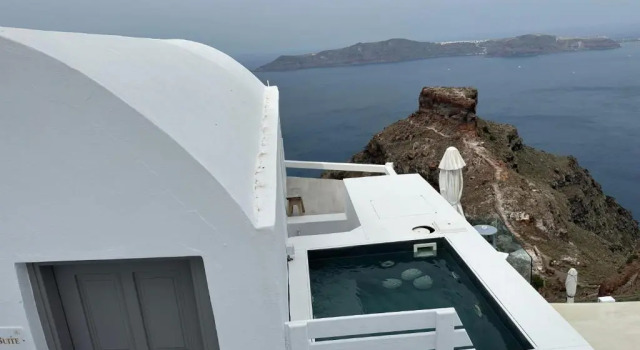 Полулюкс Elia Cave Suites