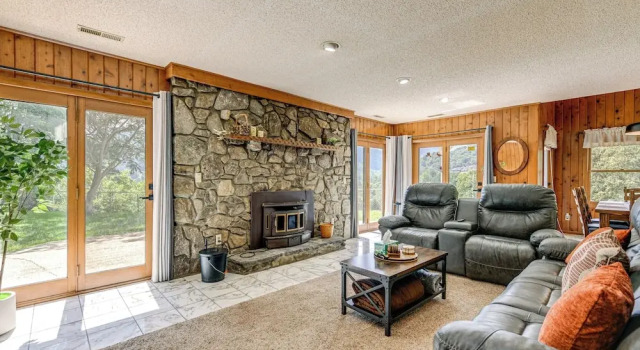 Ski, Hike & Fish: Mtn-view Maggie Valley Retreat