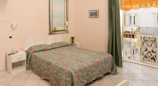Hotel Da Raffaele, Book Hotel Ischia Ischia