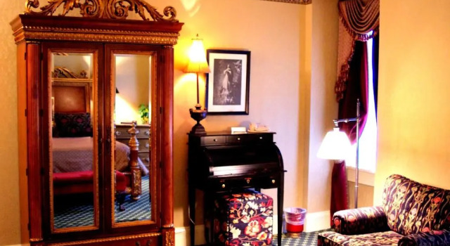 Полулюкс Beaumont Hotel and Spa