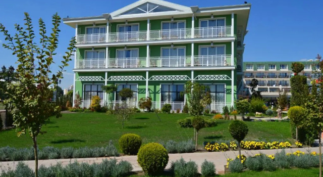Eco Therma Village - Free Parking & Private Beach & Mineral Pool