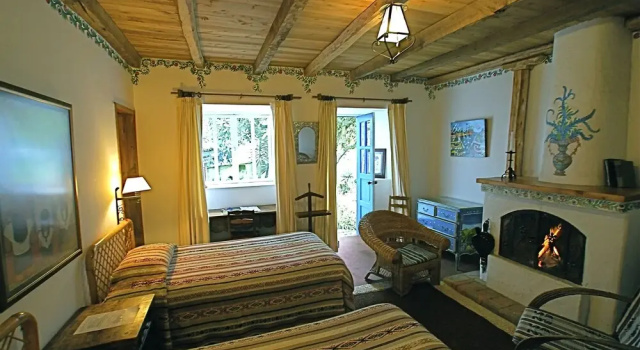 Четырёхместный семейный номер Standard Hacienda Cusin