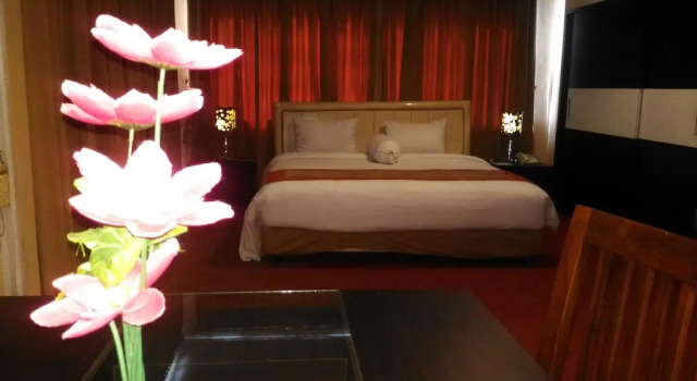 Grand Royal Taliwang, Rezerwuj Hotel Taliwang 