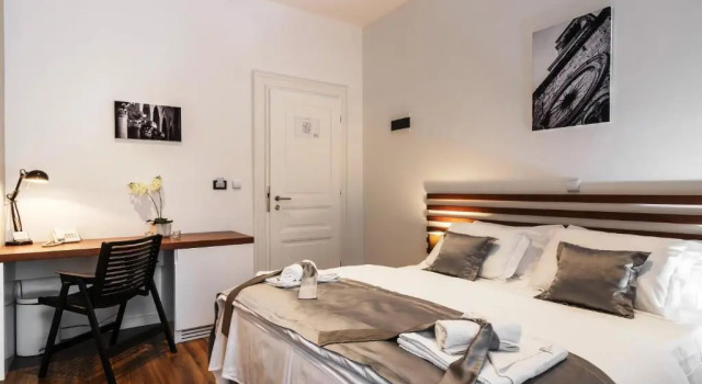 Двухместный номер Standard с балконом Prima Luxury Rooms
