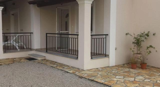 Luxurious holiday villa, private swimming pool near beautiful beaches, westcoast, Забронировать Вилла Отели периферии Ионических островов с парковкой, Парковка
