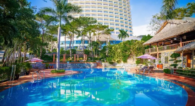 Номер Superior Sai Gon Ha Long Hotel