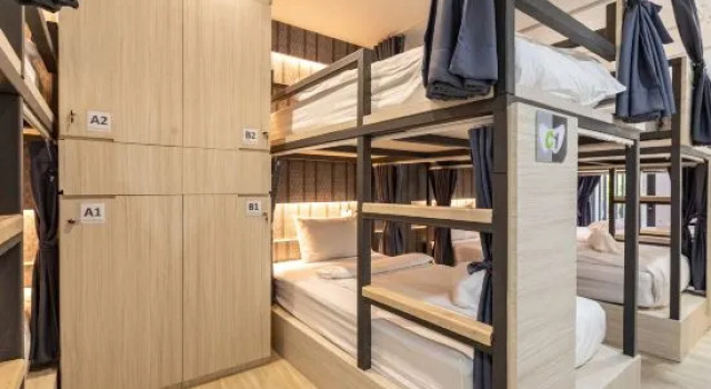 Кровать в общем номере (мужской номер) Hotel Route-Inn Saga Ekimae