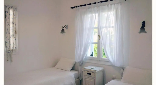 Апартаменты с 2 комнатами с видом на бассейн Villa Nika spetses Hotel