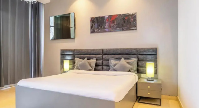 Housr Sector 27 Supermart 1 Gurgaon, Varaa Hotelli Gurgaon 