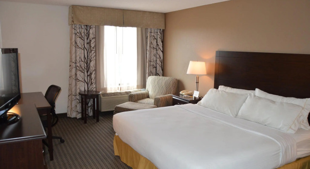 Двухместный номер Standard Holiday Inn Express & Suites Winner by IHG