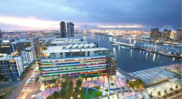 Апартаменты Executive Readyset Apartments Stadium South