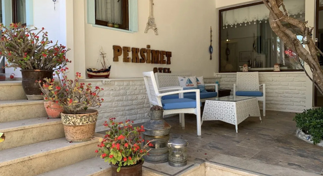 Peksimet Hotel