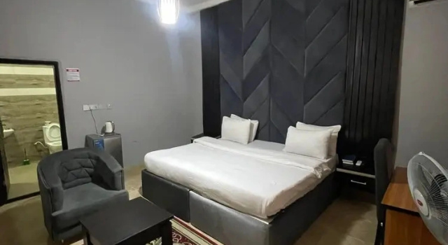 Двухместный люкс Comfort De Ross Hotel & Suites