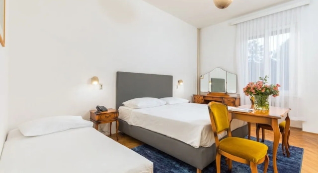 Brijuni Rooms Karmen, Prenota Hotel Brijuni Riviera di Pola
