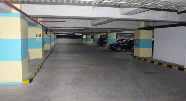 Studio Room at Sentraland Apartment (Lt. 15), Prenota Appartamento Appartamenti a Semarang, vicino a Simpang Lima, Appartamento