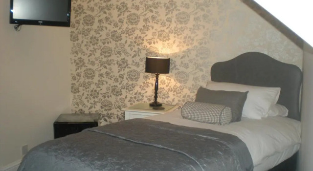 Elmswood Guest House