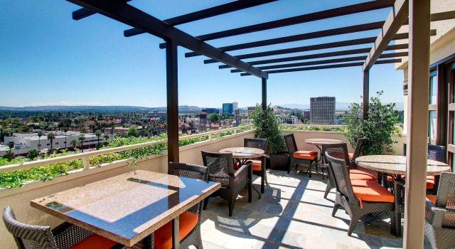 Двухместный номер Standard Marriott Riverside at the Convention Center