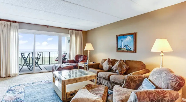 Номер Standard с 2 комнатами с балконом Recently Renovated Ocean Front Condo by RedAwning