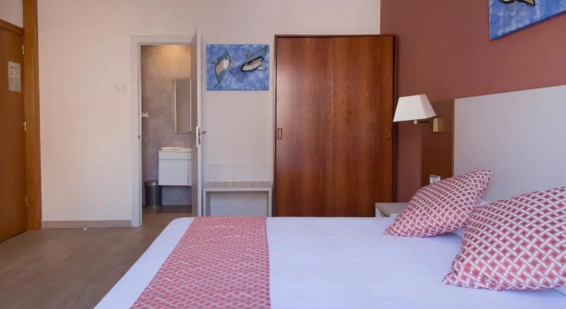Семейный номер Standard GHT Balmes, Hotel, Aparthotel & SPLASH