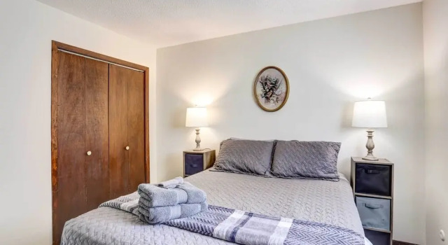 Pet-friendly Pierre Vacation Rental!, Забронировать Отель Отели Пирр 3 звезды, 3*