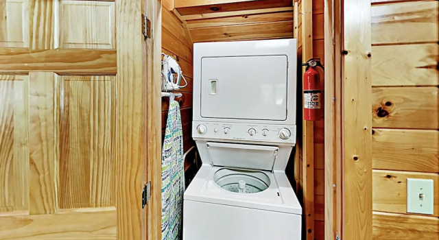 Eastern Sky Mountain Retreat - 2 Br Home, Забронировать Отель Отели Пиджен-Фордж с парковкой, рядом с Pigeon Forge Community Center, Парковка