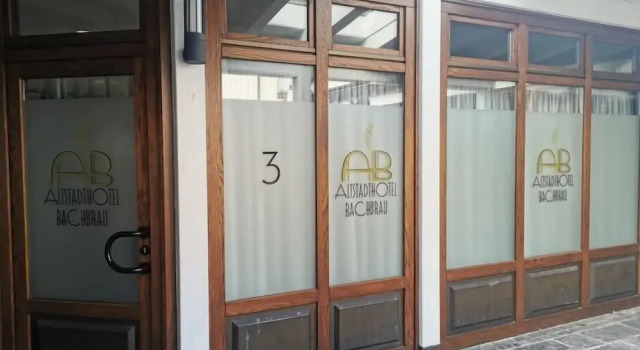 Altstadthotel Bachbräu, Book Hotel Weilheim Starnberg Five Lakes Region