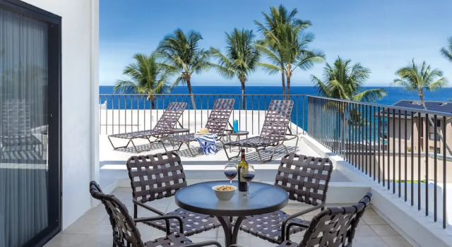 Номер Standard c 1 комнатой с балконом Royal Sea Cliff Kona by OUTRIGGER - Select Your Unit