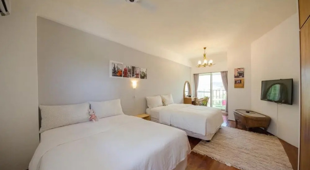 J&J B&B, Book Bed and Breakfast Hoteller i Pingtung County med parkering, Parkering