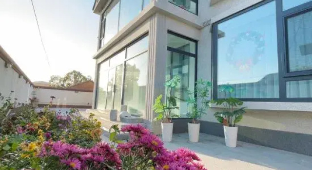 Lixia Nanshan B&B near Beijing Expo, Book Bed and Breakfast Hoteller i Beijing Province med parkering, Parkering