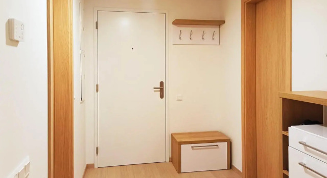 New modern 2 bedrooms apartment in Bratislava, Забронировать Апартаменты/квартира Отели Братиславы с парковкой, рядом с Старый мост, Парковка