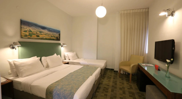 Люкс Classic Prima Galil Tiberias Hotel