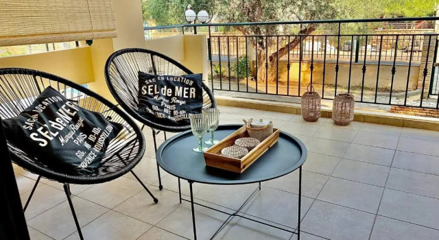 Апартаменты "new-olivaholidayhomes - Boho Studio +pool"