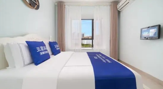 Люкс Premier с 2 комнатами с балконом и с красивым видом из окна Lai Ka Mei Su Min Su Hotel (Sanya Joy City Sea Travel Duty Free City Branch)