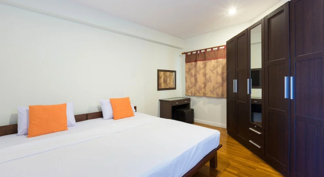 Апартаменты с 2 комнатами с красивым видом из окна Baan Poolom Beachfront Condominium
