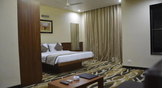 Люкс Hotel Surya Executive