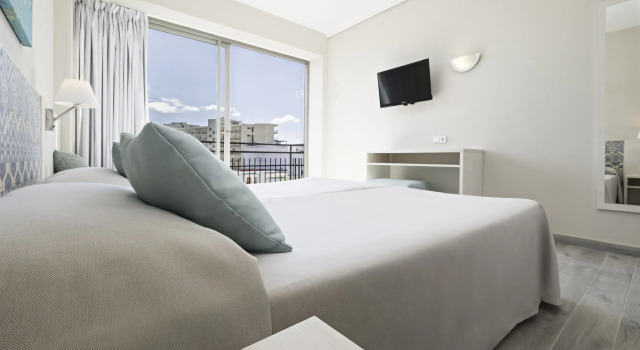 azuLine Hotel Llevant, Book Hotel Sant Antoni de Portmany 