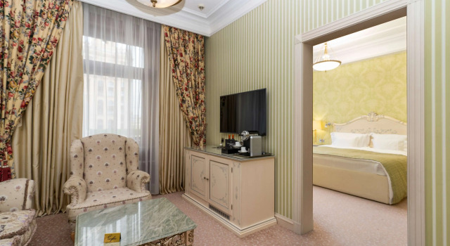 Люкс Представительский Гостиница Radisson Collection Москва