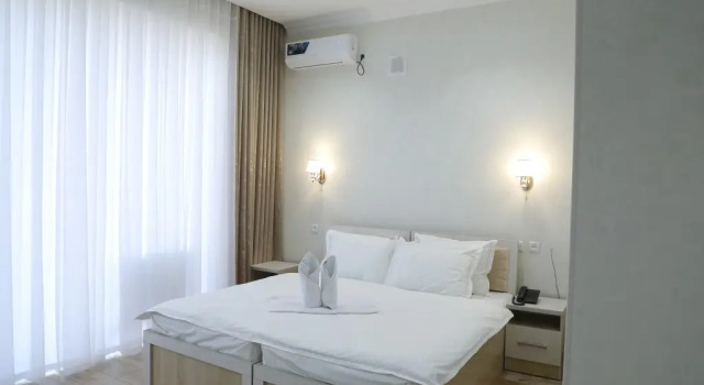 Люкс Status Hotel (Статус)