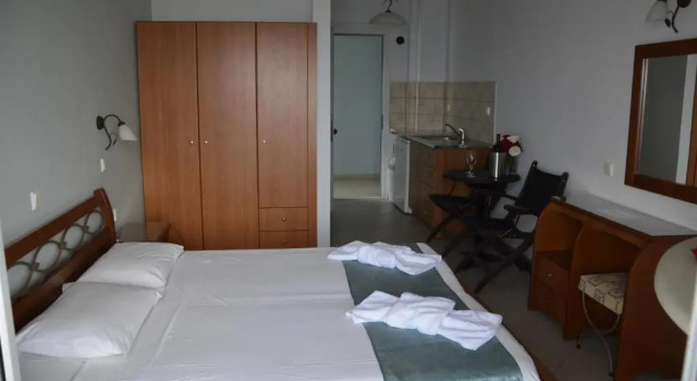 Двухместный номер Standard с балконом и с видом на море Kiwi Hotel